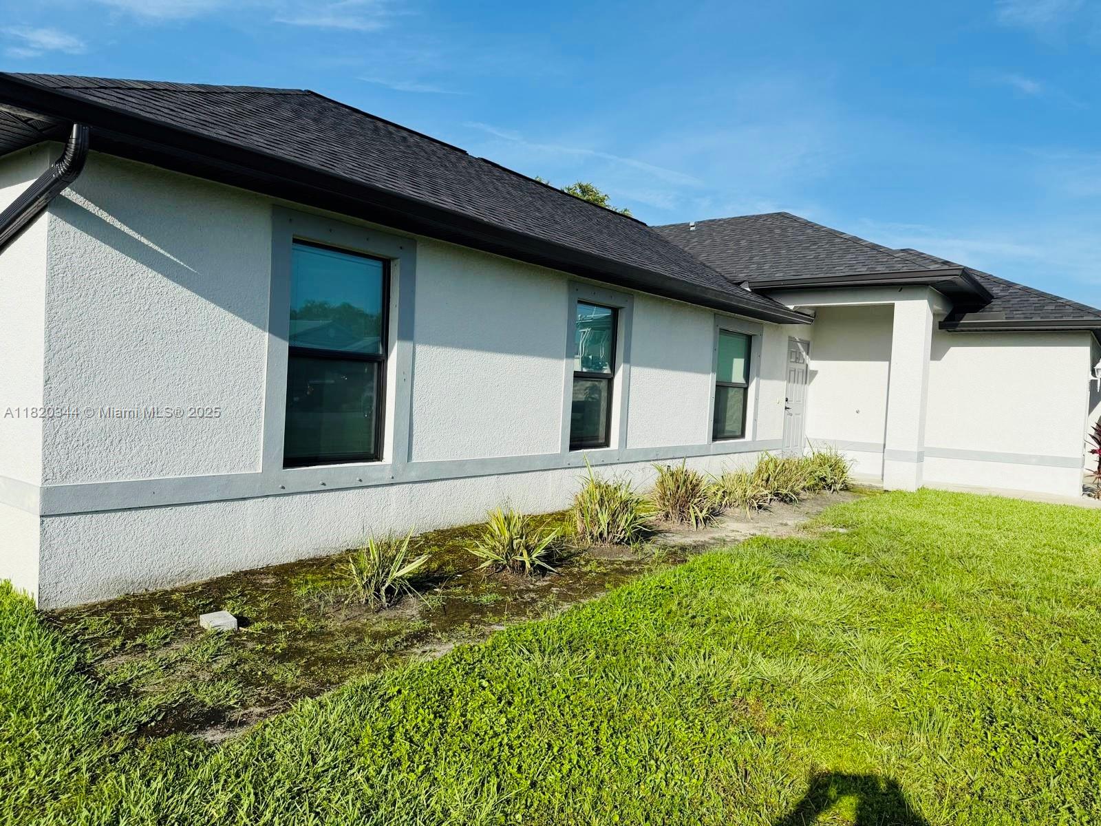 500 NW 5 th ST