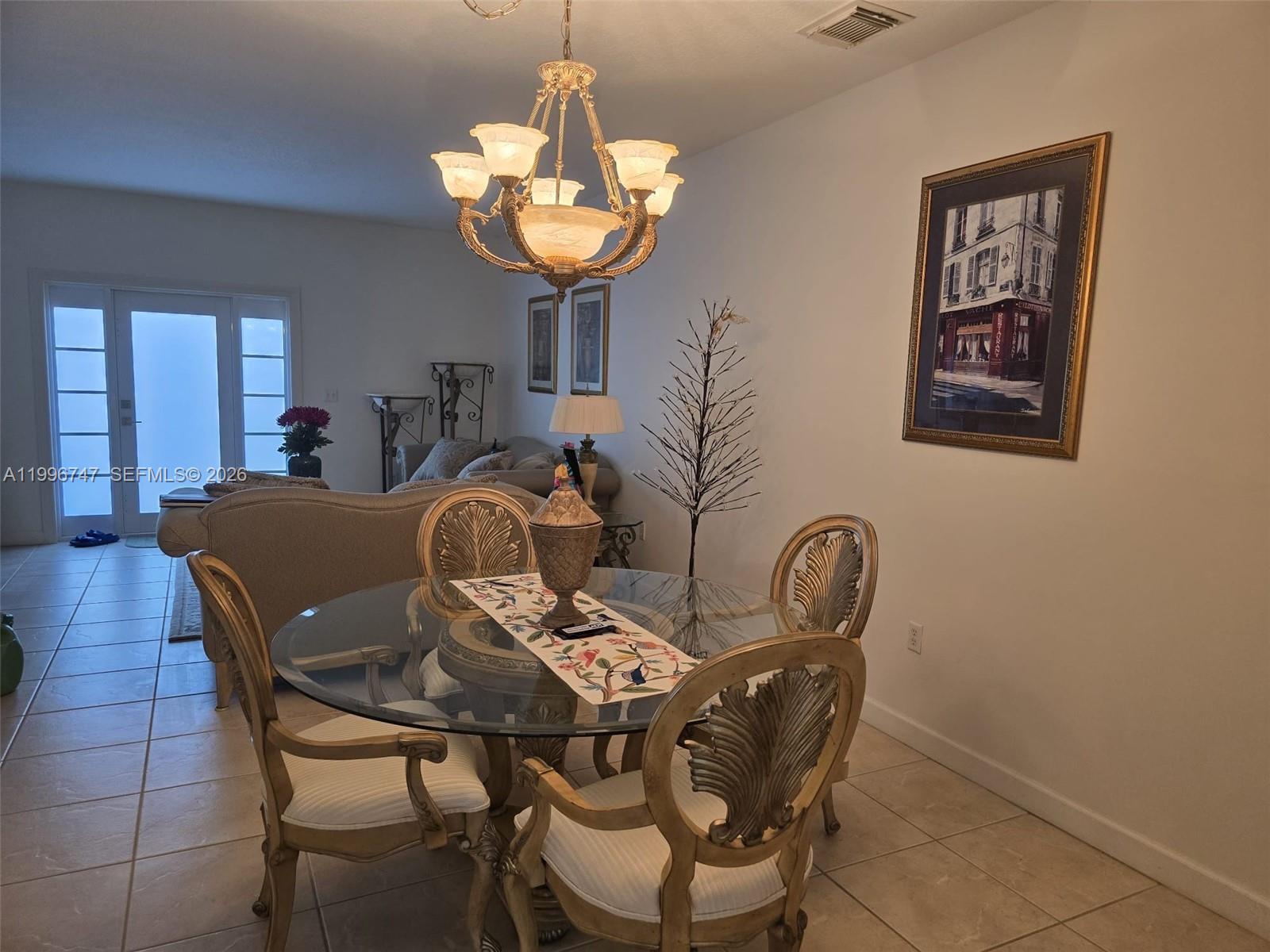 TWIN LAKE SHORES SOUTH - Residential