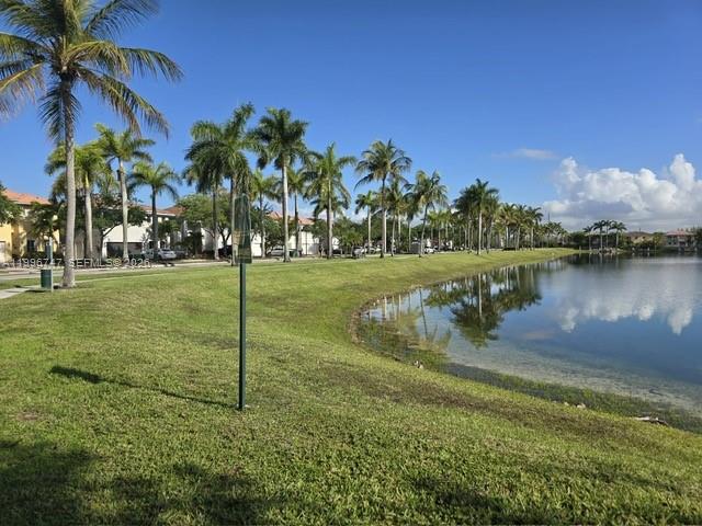 TWIN LAKE SHORES SOUTH - Residential