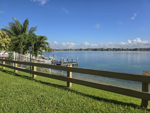 TWIN LAKE SHORES SOUTH - Residential