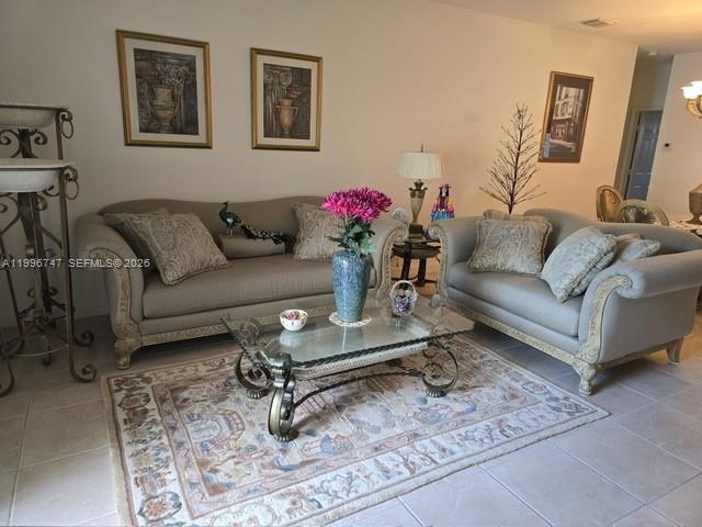 TWIN LAKE SHORES SOUTH - Residential