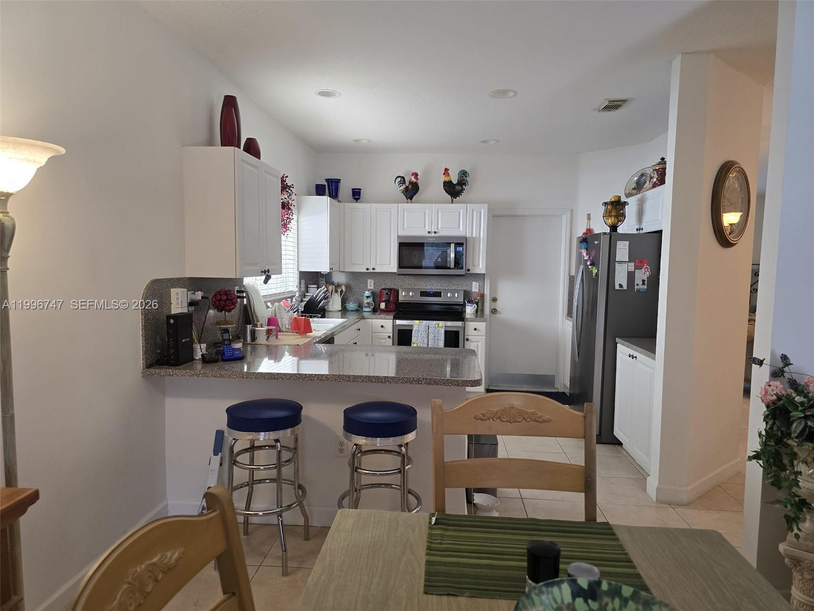 TWIN LAKE SHORES SOUTH - Residential