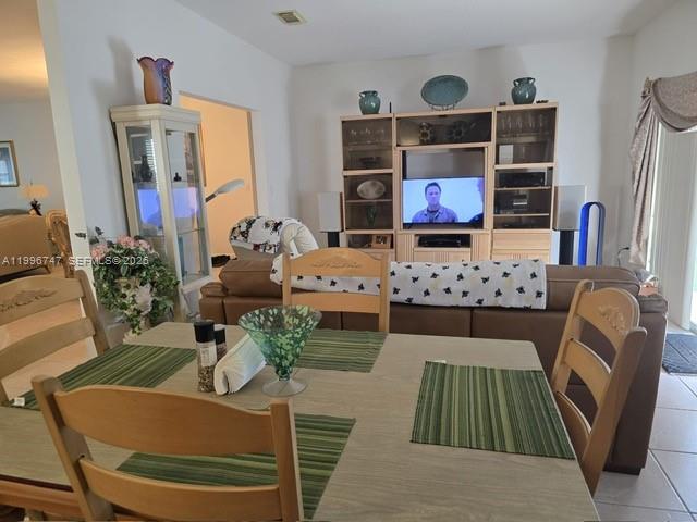 TWIN LAKE SHORES SOUTH - Residential