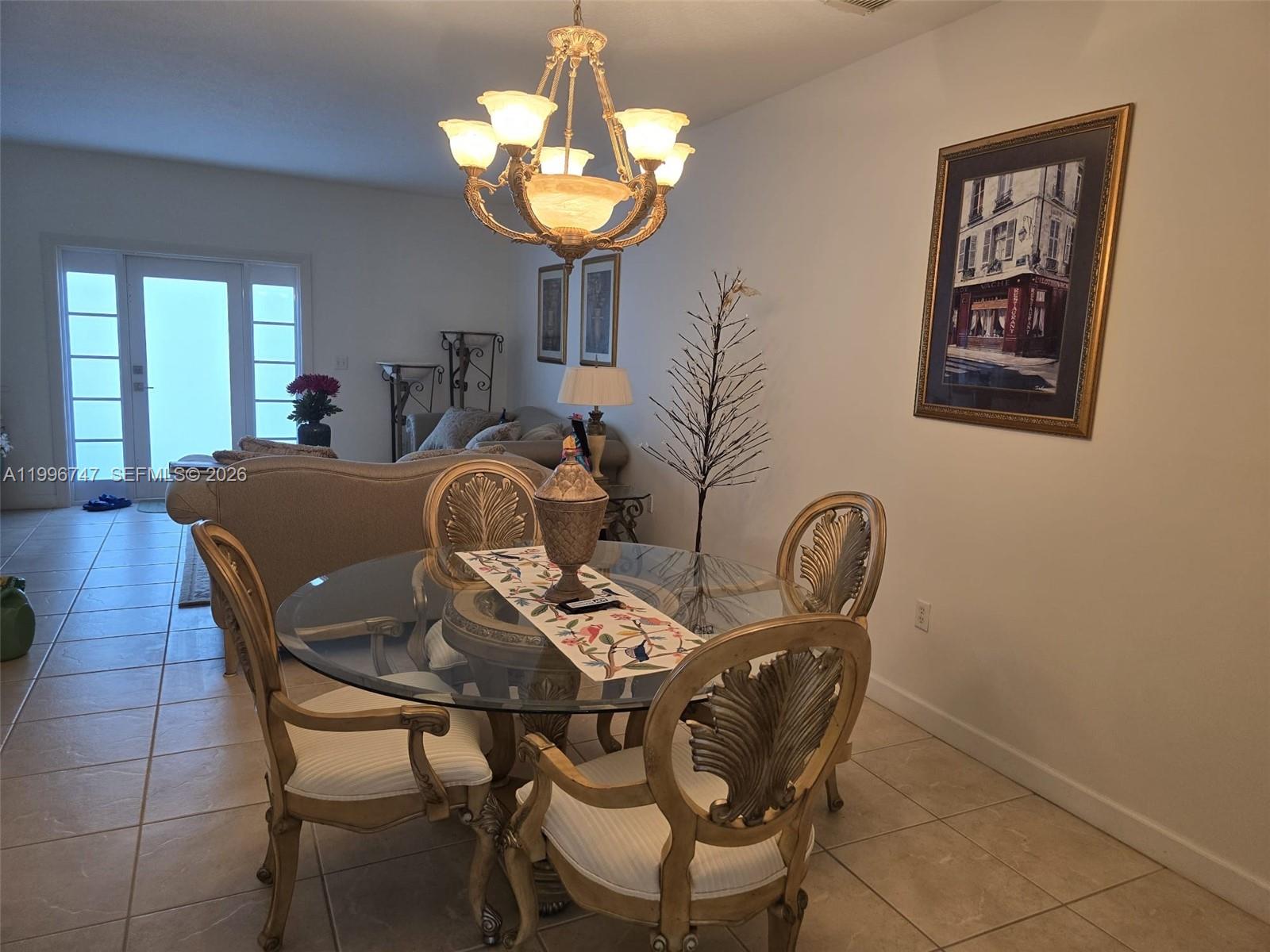 TWIN LAKE SHORES SOUTH - Residential