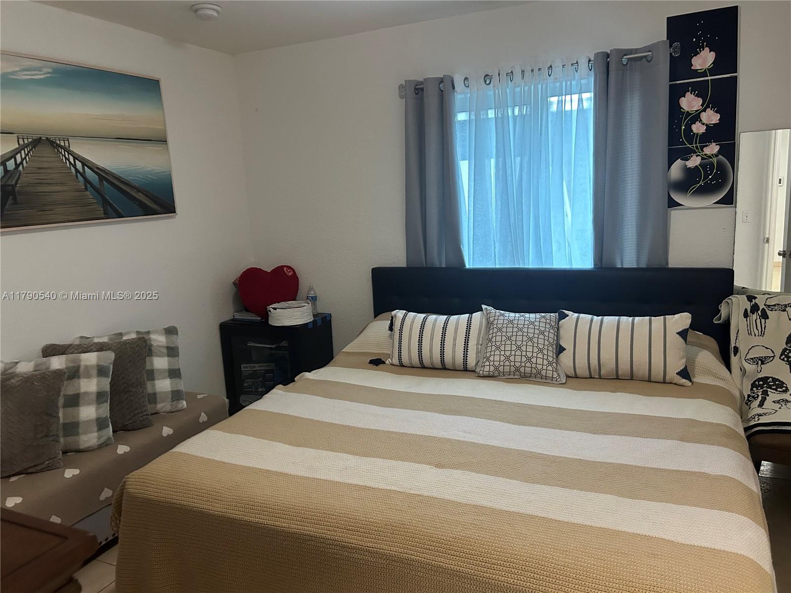 ORANGE HEIGHTS - Residential