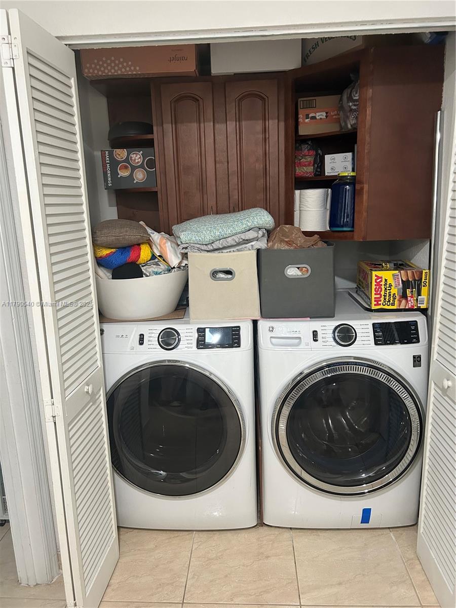 ORANGE HEIGHTS - Residential