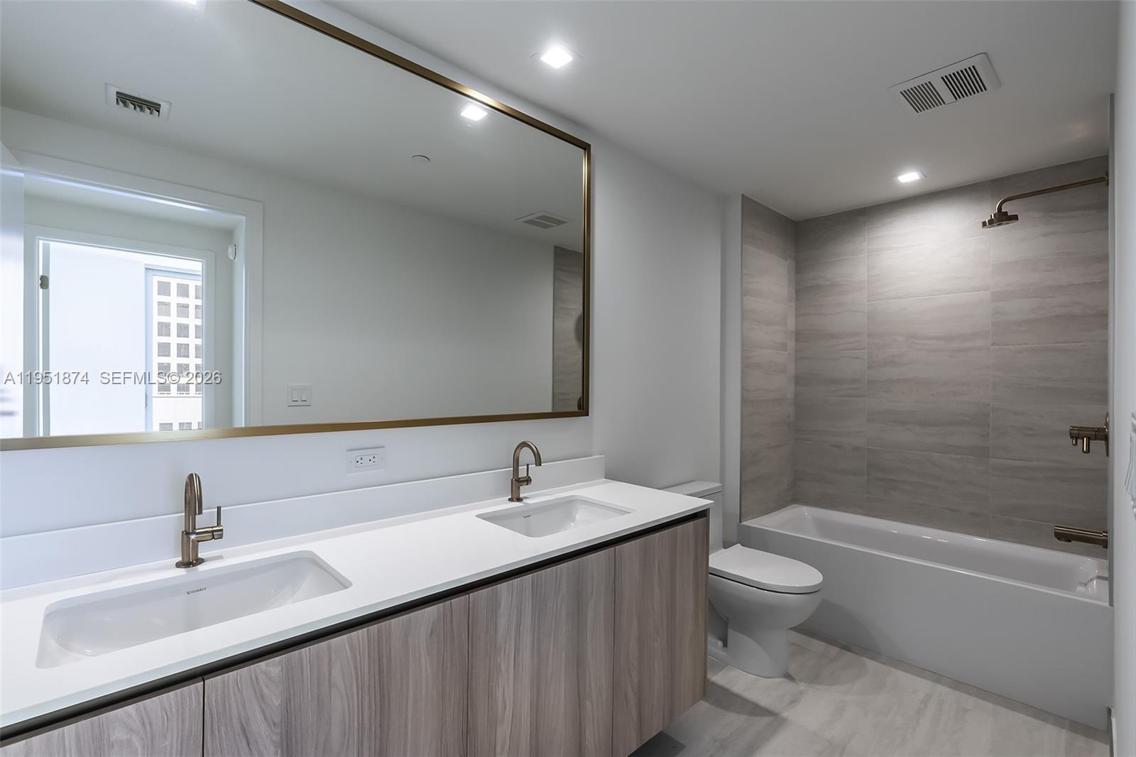 VICEROY BRICKELL - Residential