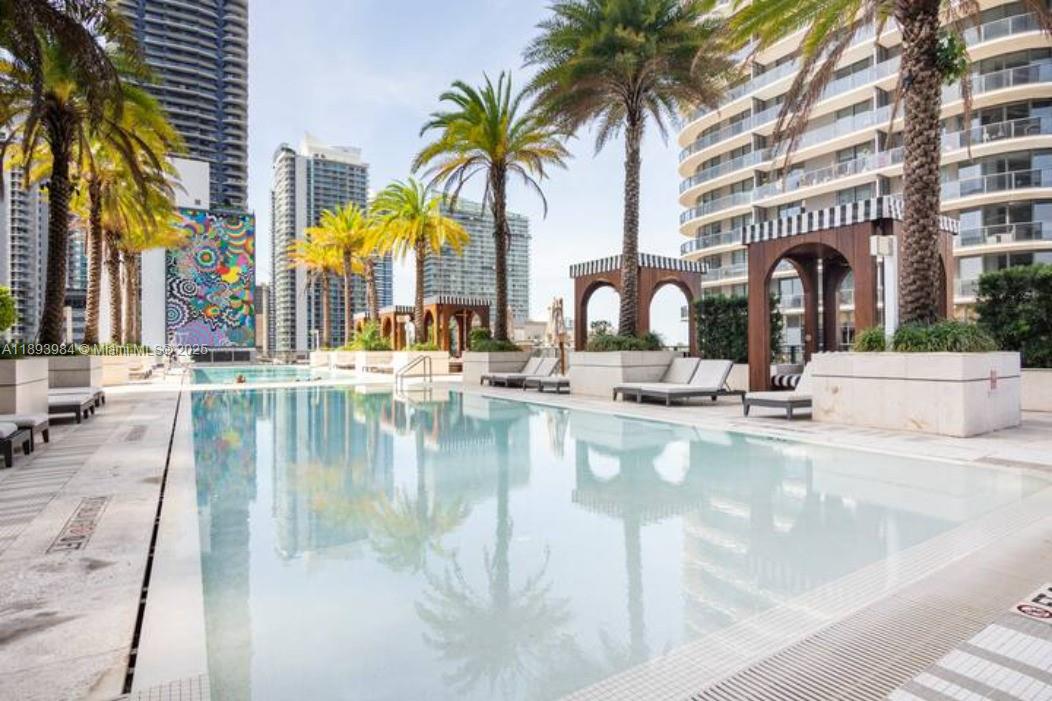 801 SMA RESIDENCES CONDO - Residential