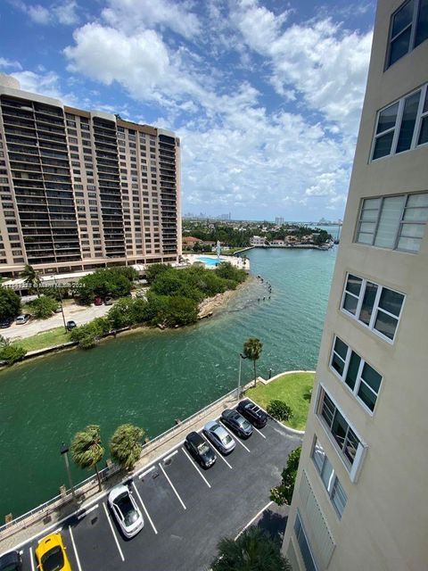 Condominium in Miami FL 11111 Biscayne Blvd.jpg