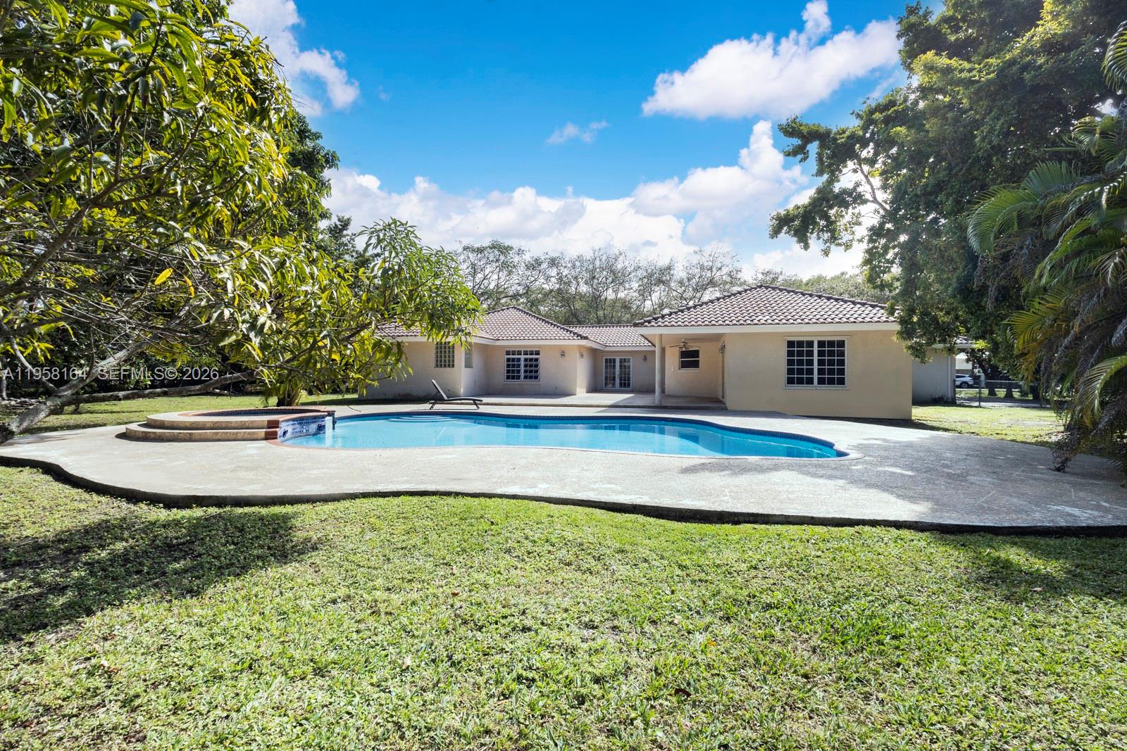 PINE TREE ESTATES - Residential