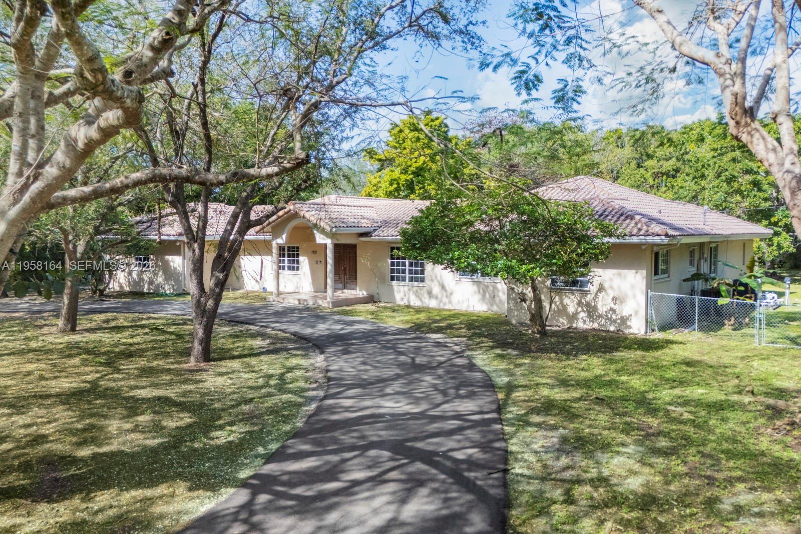 PINE TREE ESTATES - Residential