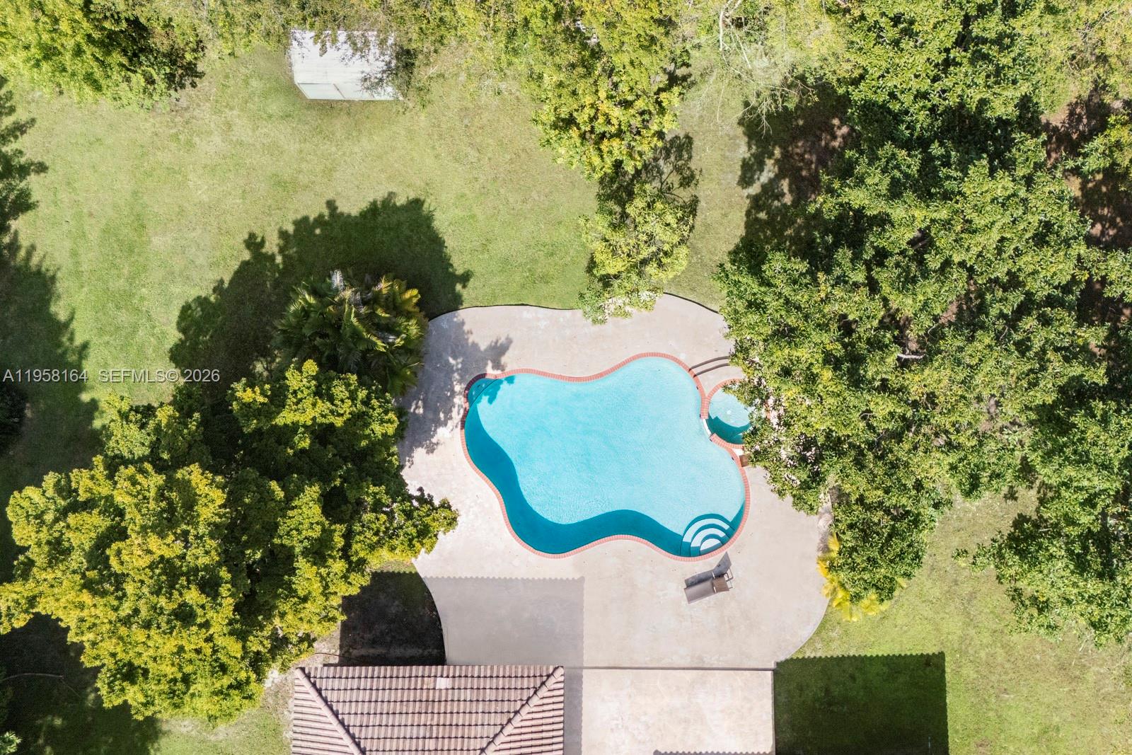 PINE TREE ESTATES - Residential