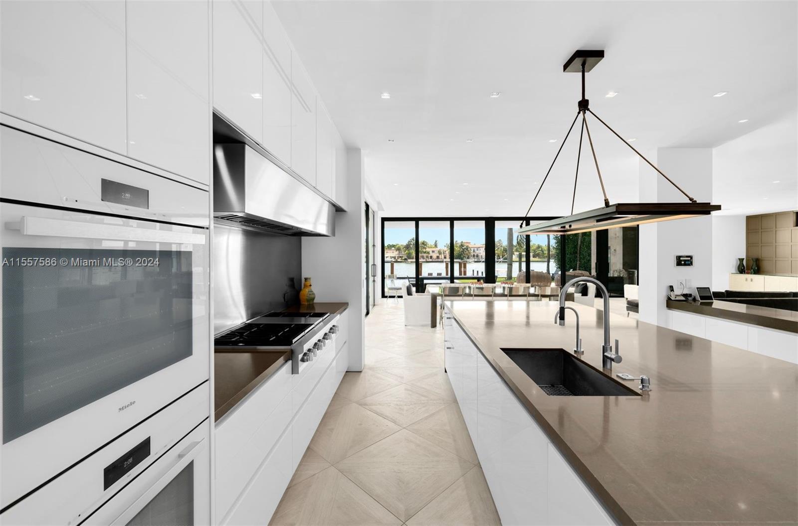 LAKE VIEW SUB - Residential