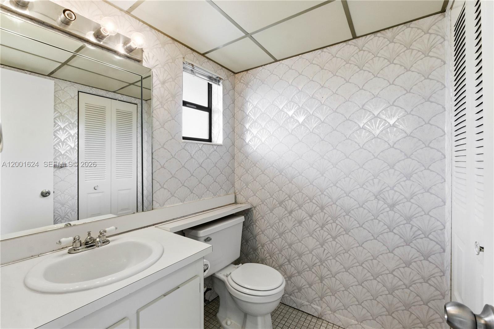 SUNRISE LAKES 165 CONDO - Residential