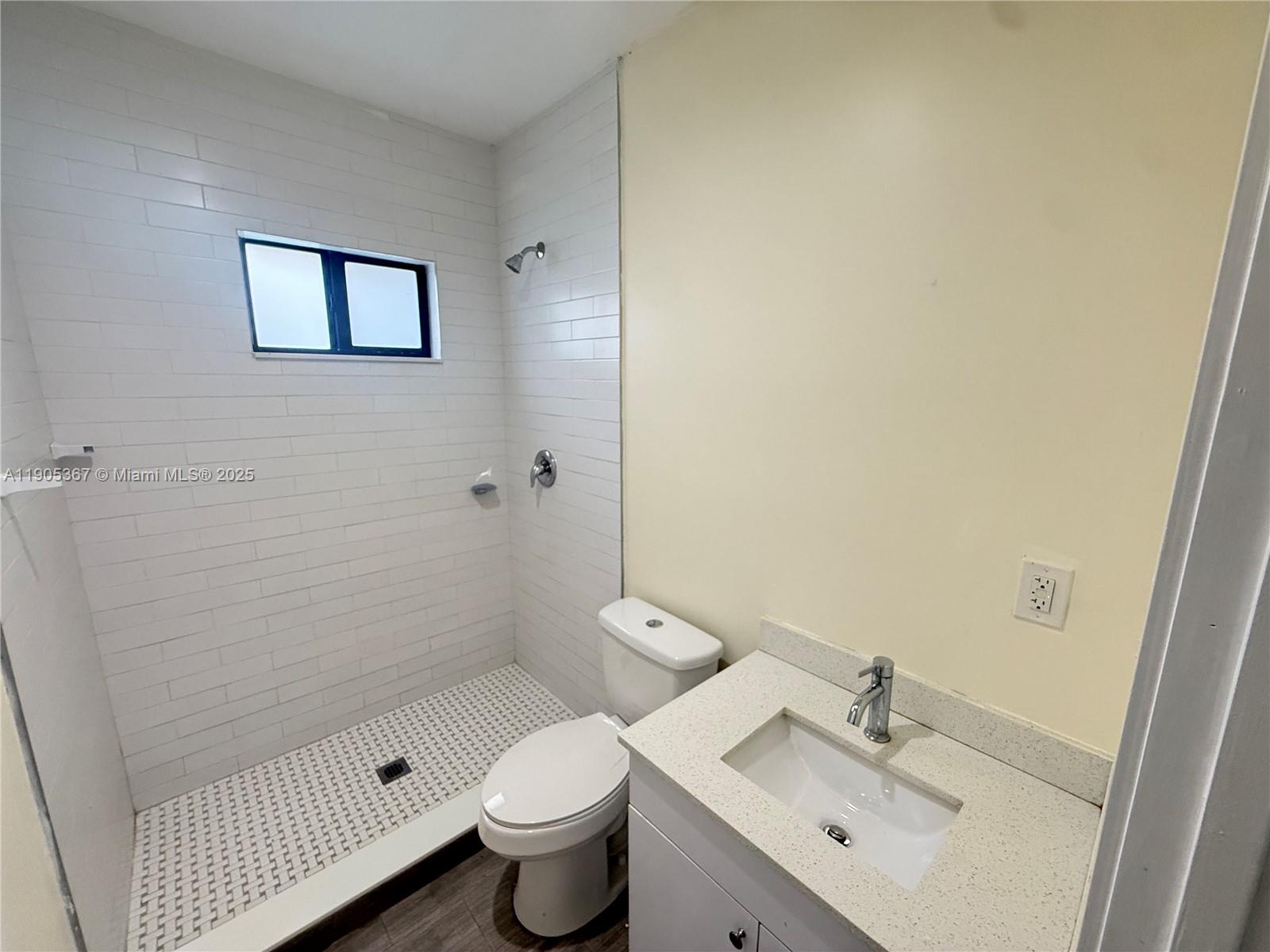 BUENA VISTA EST - Residential Lease