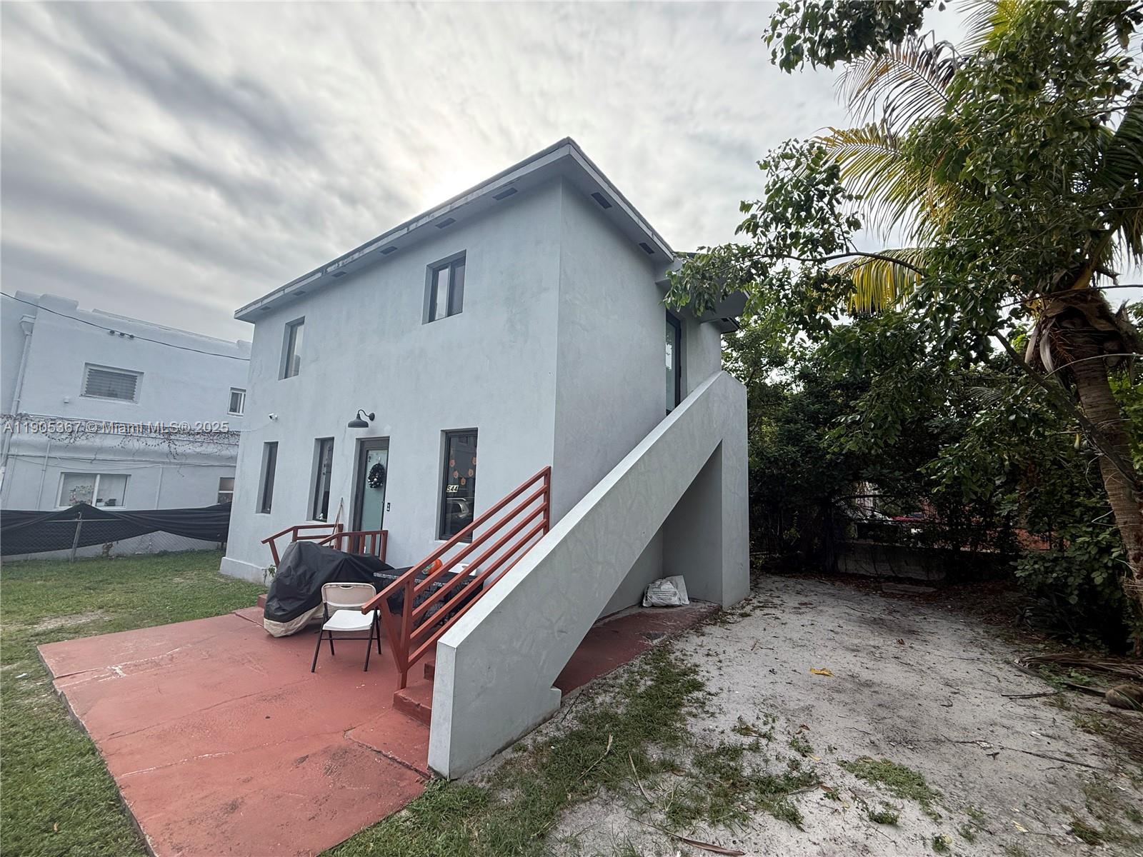 BUENA VISTA EST - Residential Lease