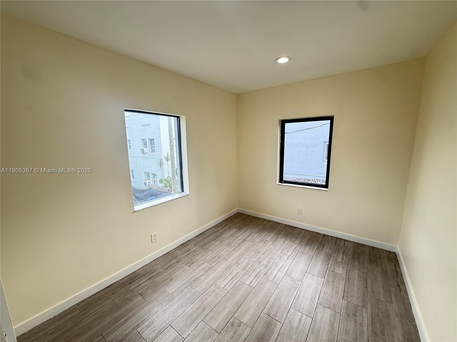 BUENA VISTA EST - Residential Lease