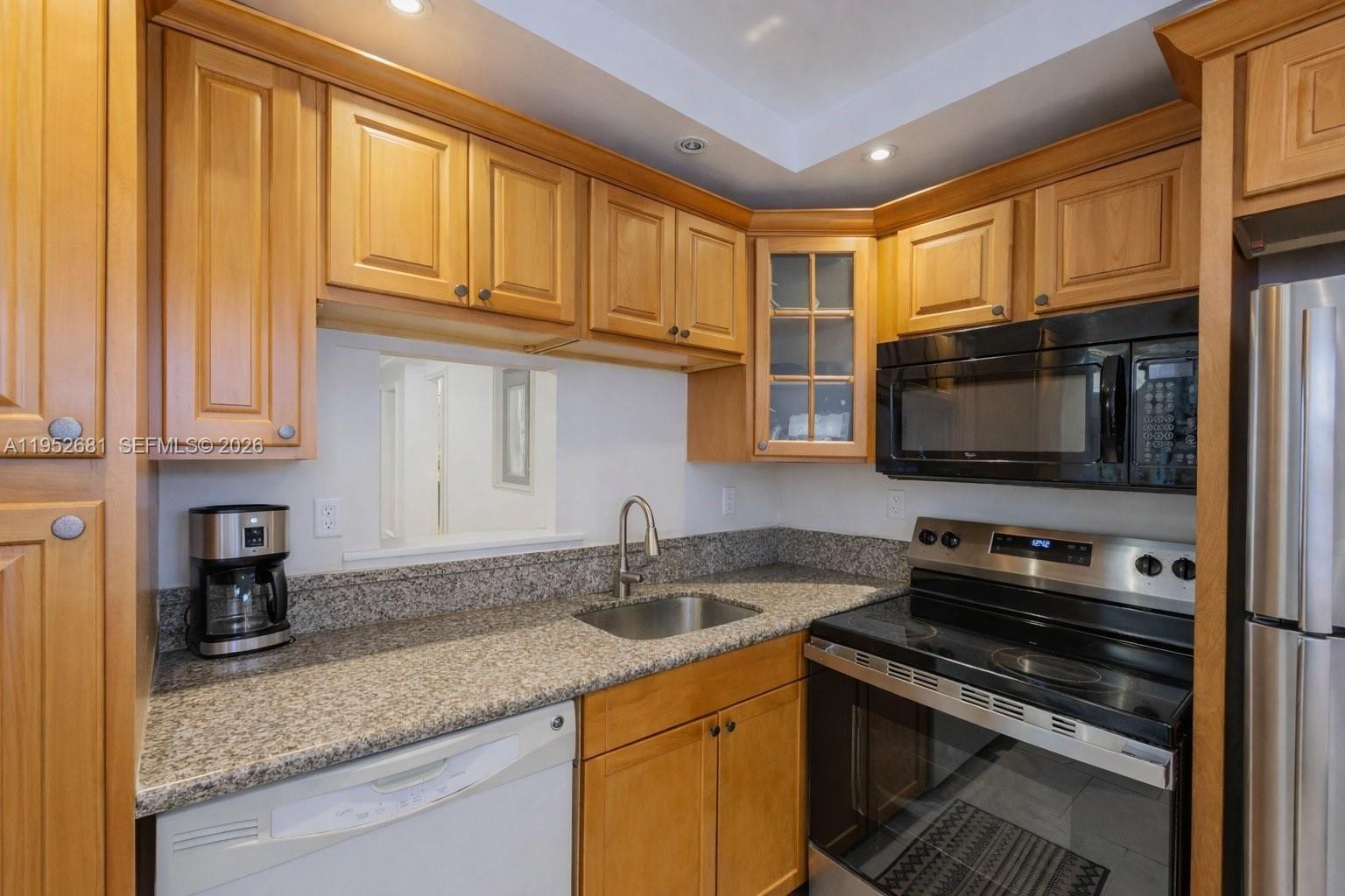 LIME BAY CONDOMINIUM 6 - Residential