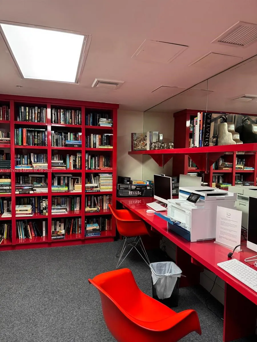 West Palm Beach, Florida 33401, United States, 1 Bedroom Bedrooms, ,1 BathroomBathrooms,Residential,Active,146537