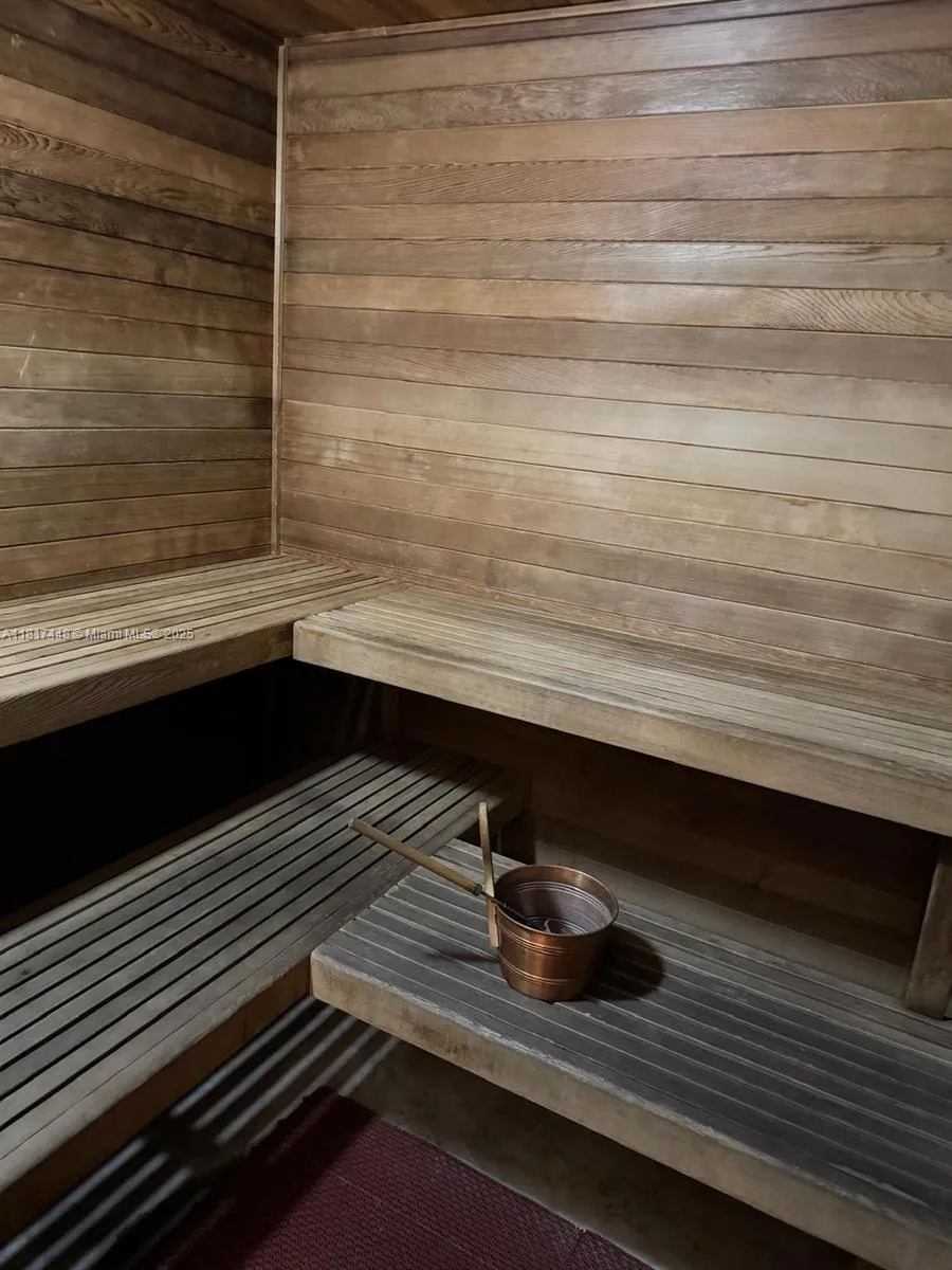 West Palm Beach, Florida 33401, United States, 1 Bedroom Bedrooms, ,1 BathroomBathrooms,Residential,Active,146537