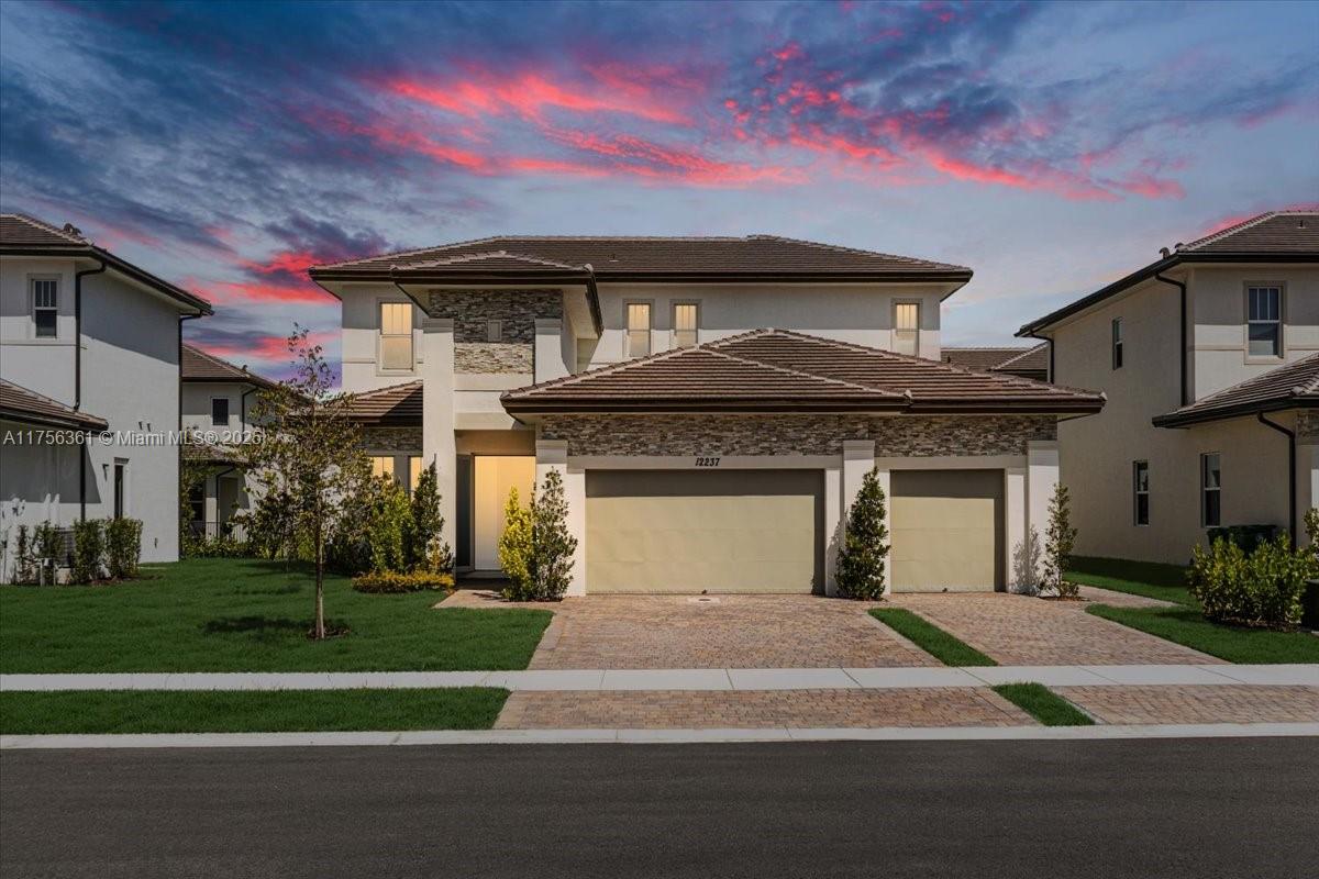 12237 SW 43rd Ct