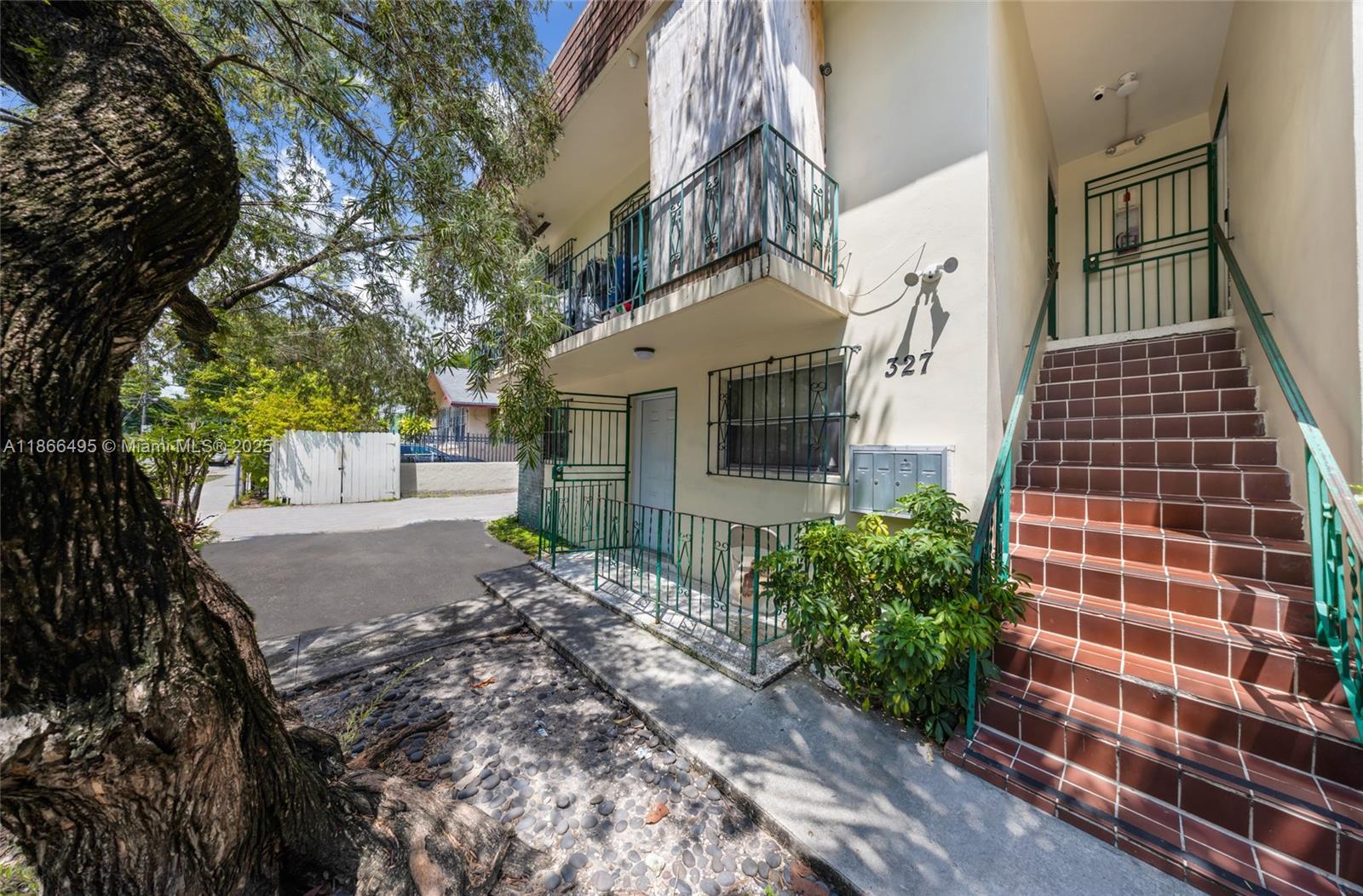 LAWRENCE ESTATES LAND COS - Residential Income