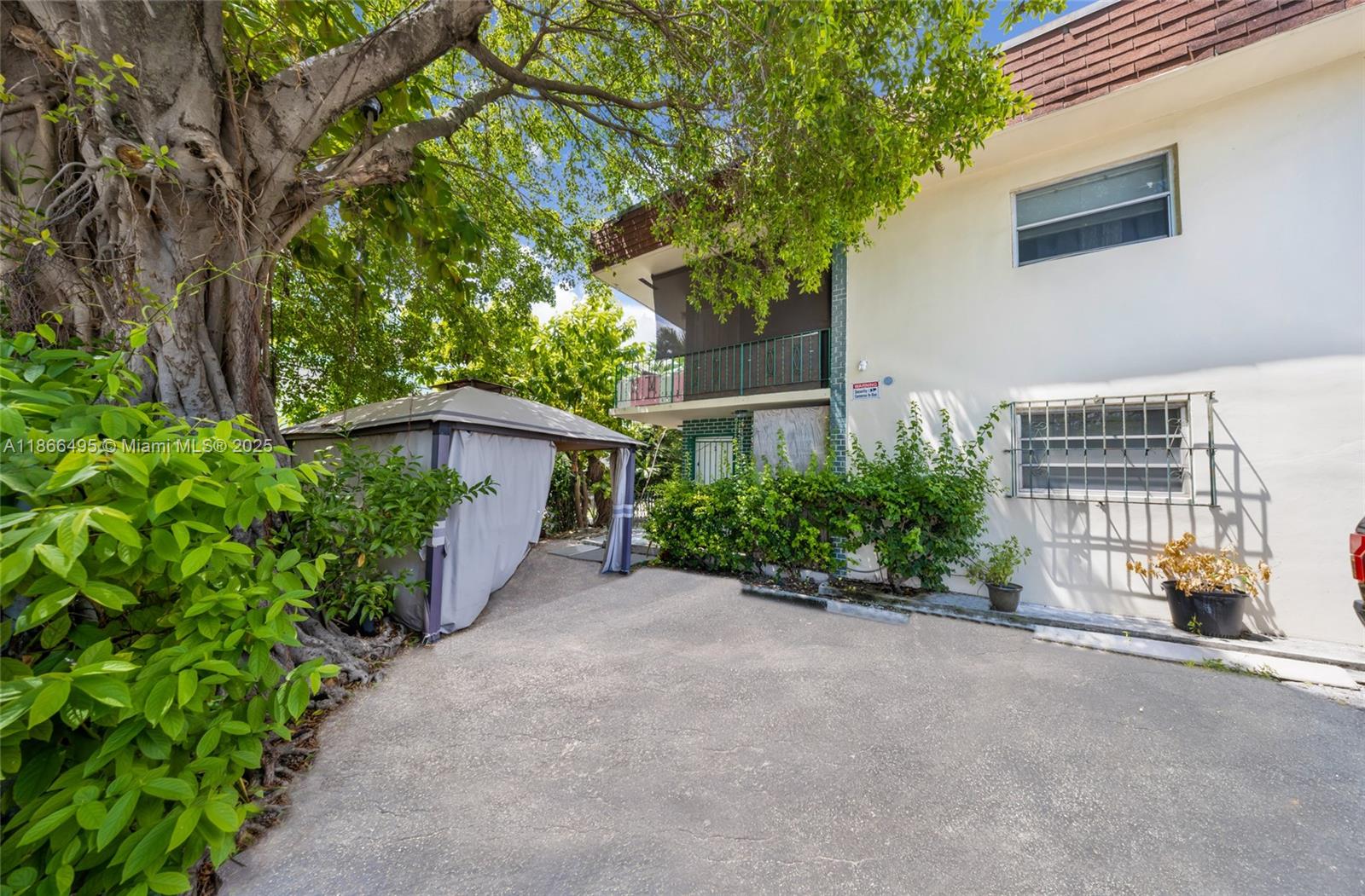 LAWRENCE ESTATES LAND COS - Residential Income