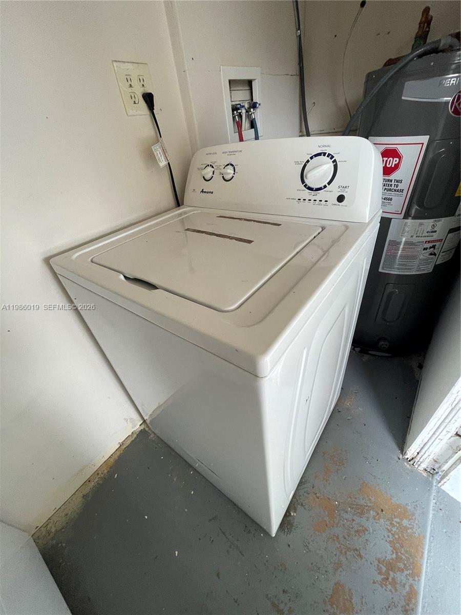 COLLIER MANOR 2ND ADD - Residential Lease