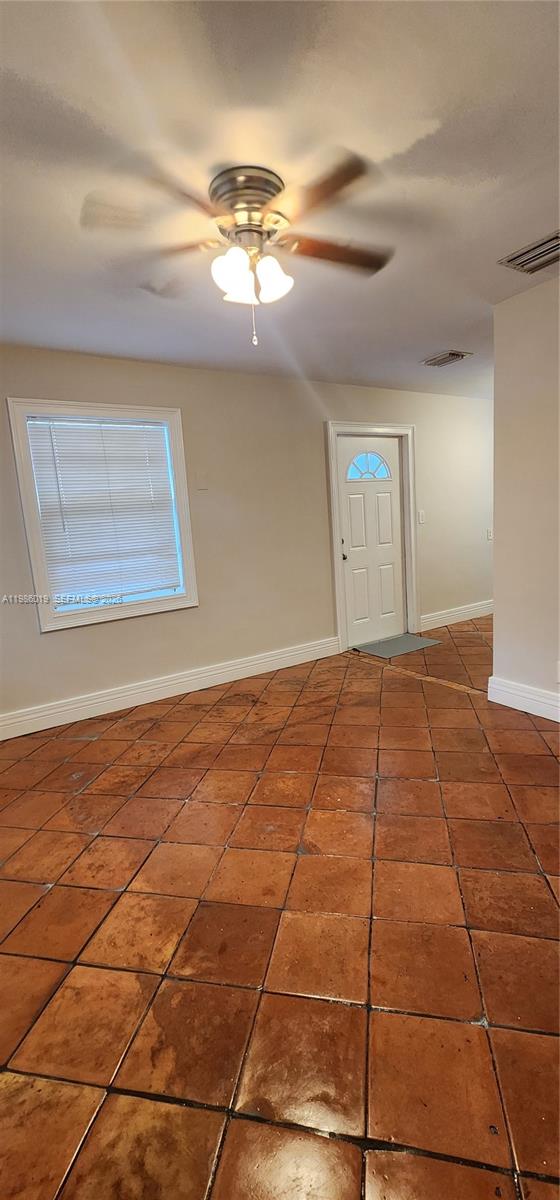 COLLIER MANOR 2ND ADD - Residential Lease