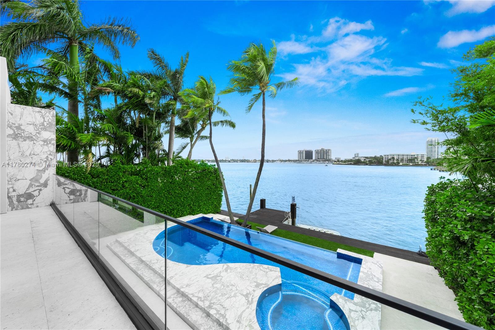 RIVO ALTO AMD - Residential