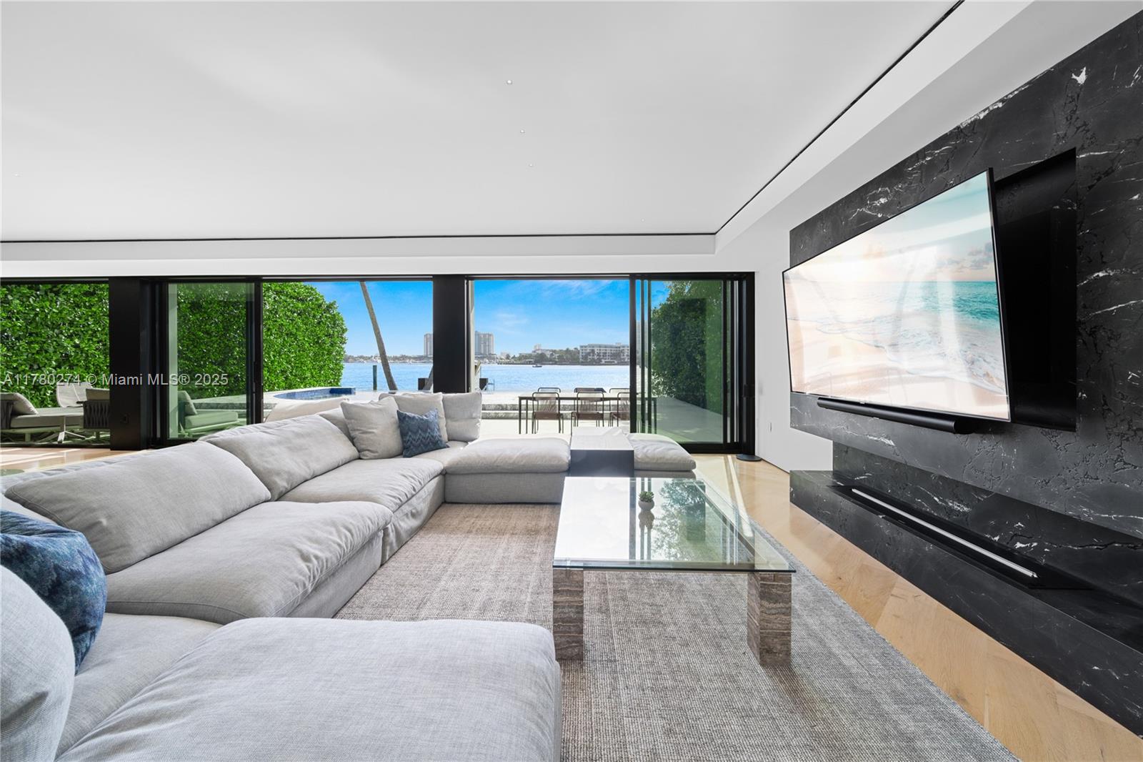 RIVO ALTO AMD - Residential