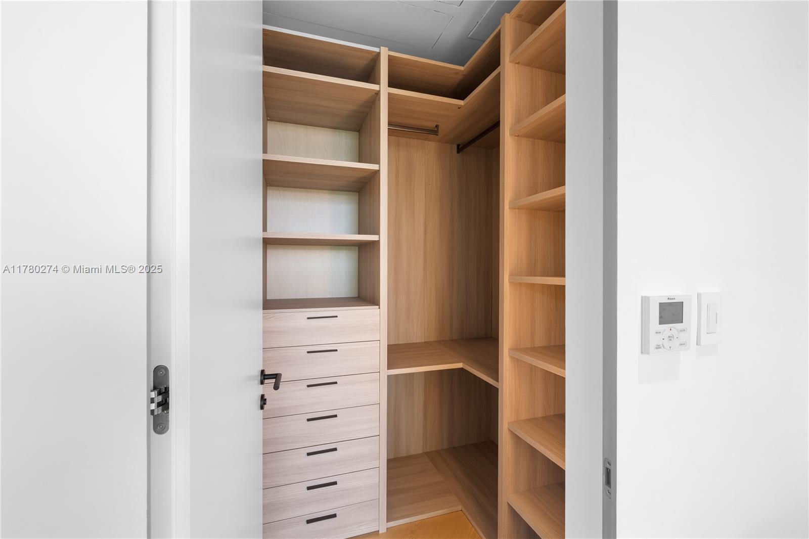 RIVO ALTO AMD - Residential