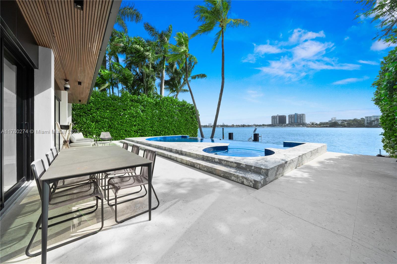 RIVO ALTO AMD - Residential