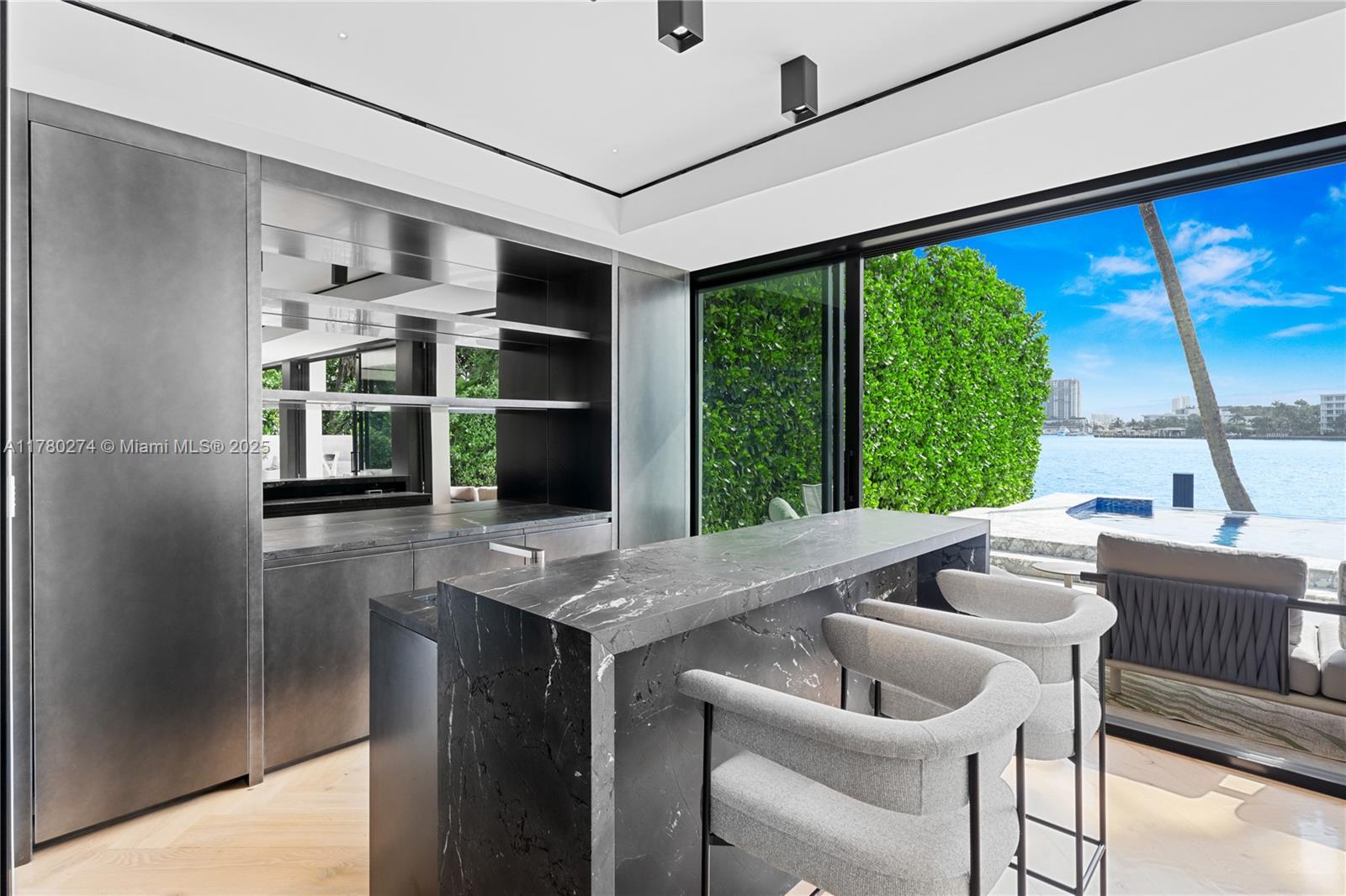 RIVO ALTO AMD - Residential