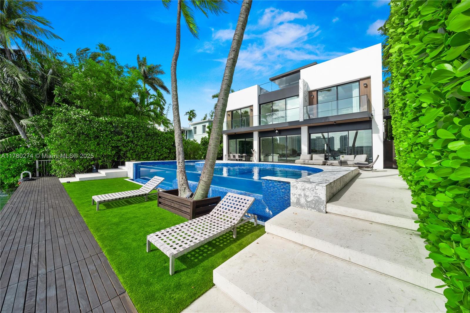 RIVO ALTO AMD - Residential