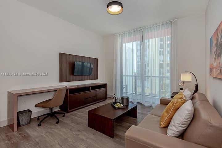 COSTA HOLLYWOOD CONDO - Residential