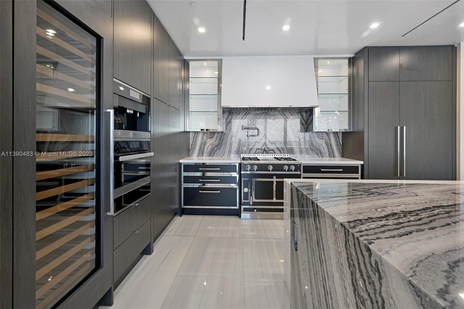 ESTATES AT ACQUALINA - Residential