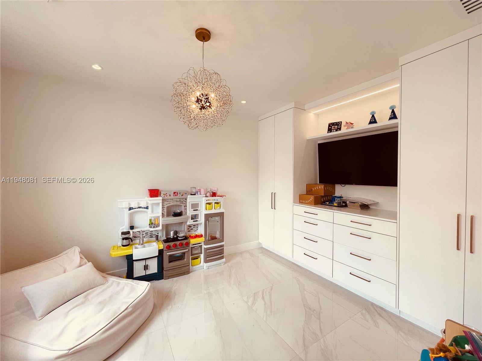 T & F SUB - Residential