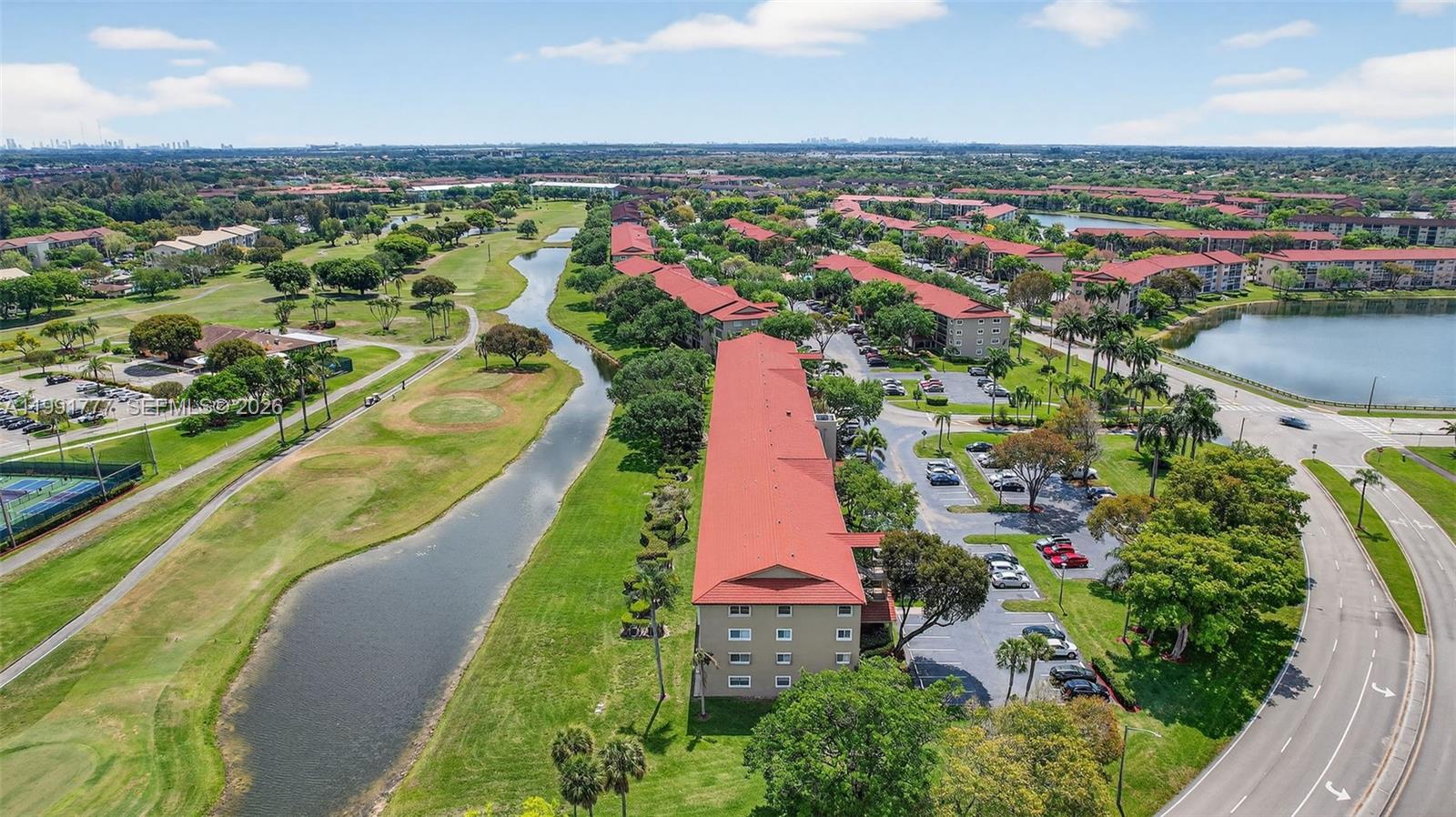 CAMBRIDGE AT CENTURY - Residential