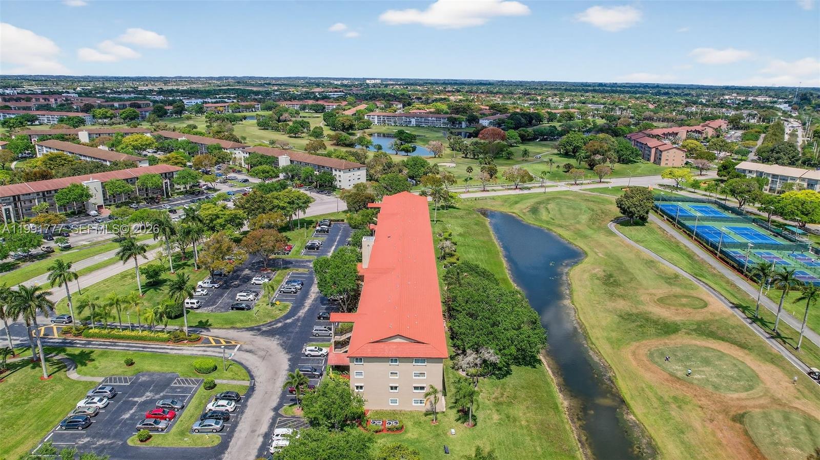 CAMBRIDGE AT CENTURY - Residential