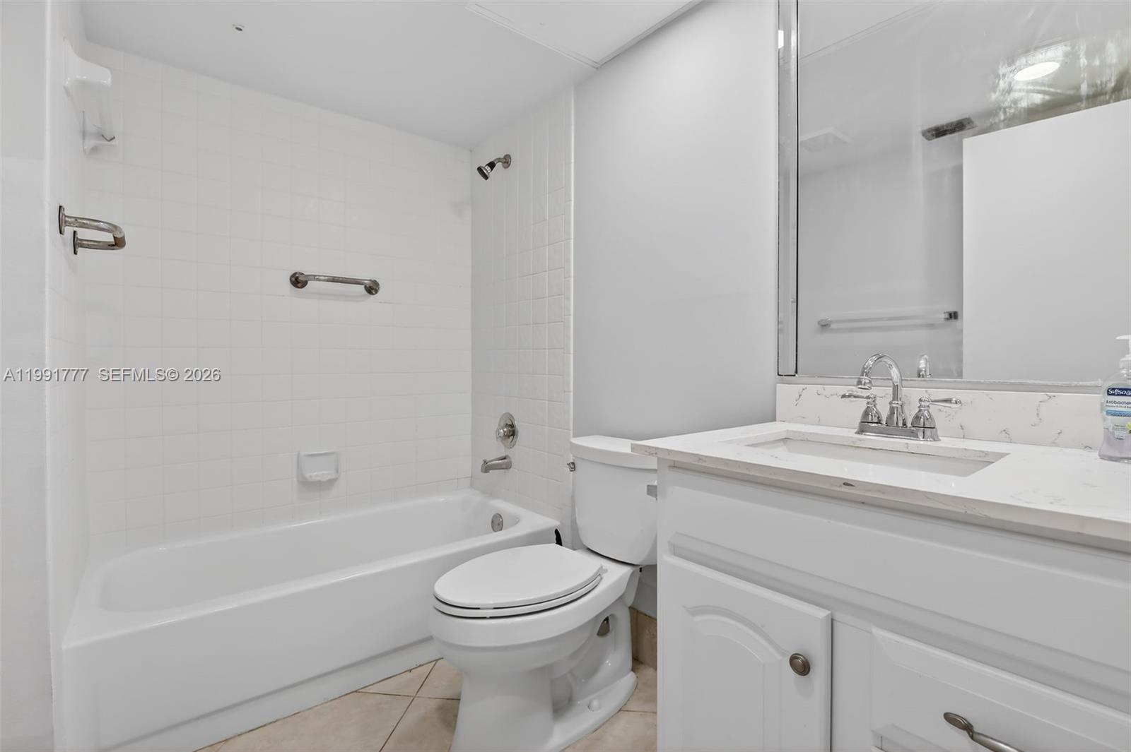 CAMBRIDGE AT CENTURY - Residential