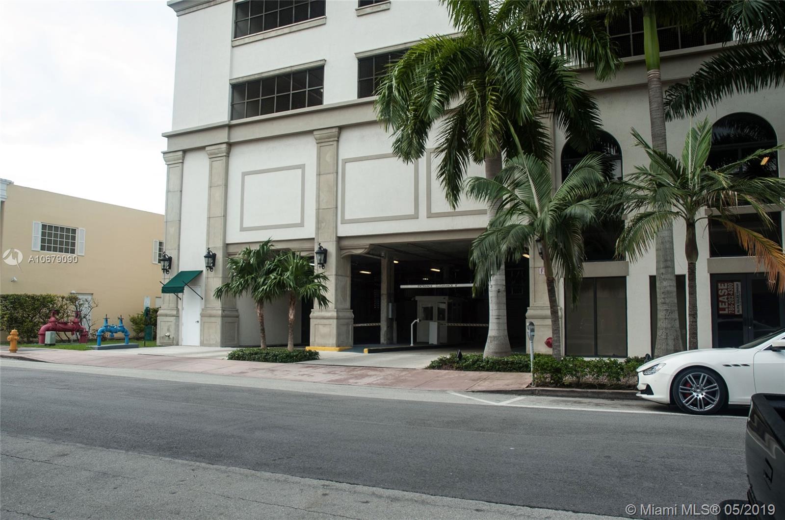 THE PONCE TOWER CONDO - Residential