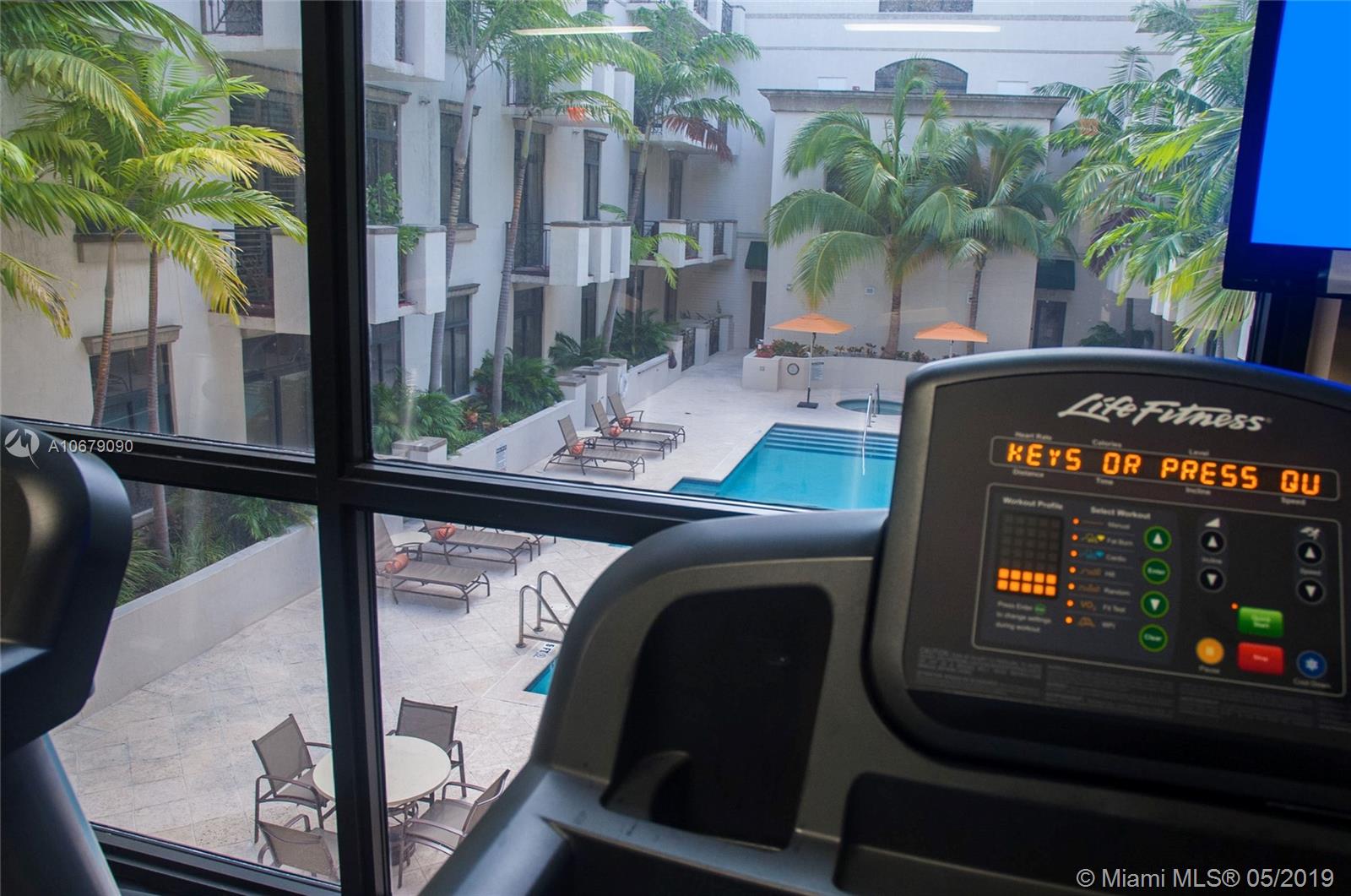 THE PONCE TOWER CONDO - Residential