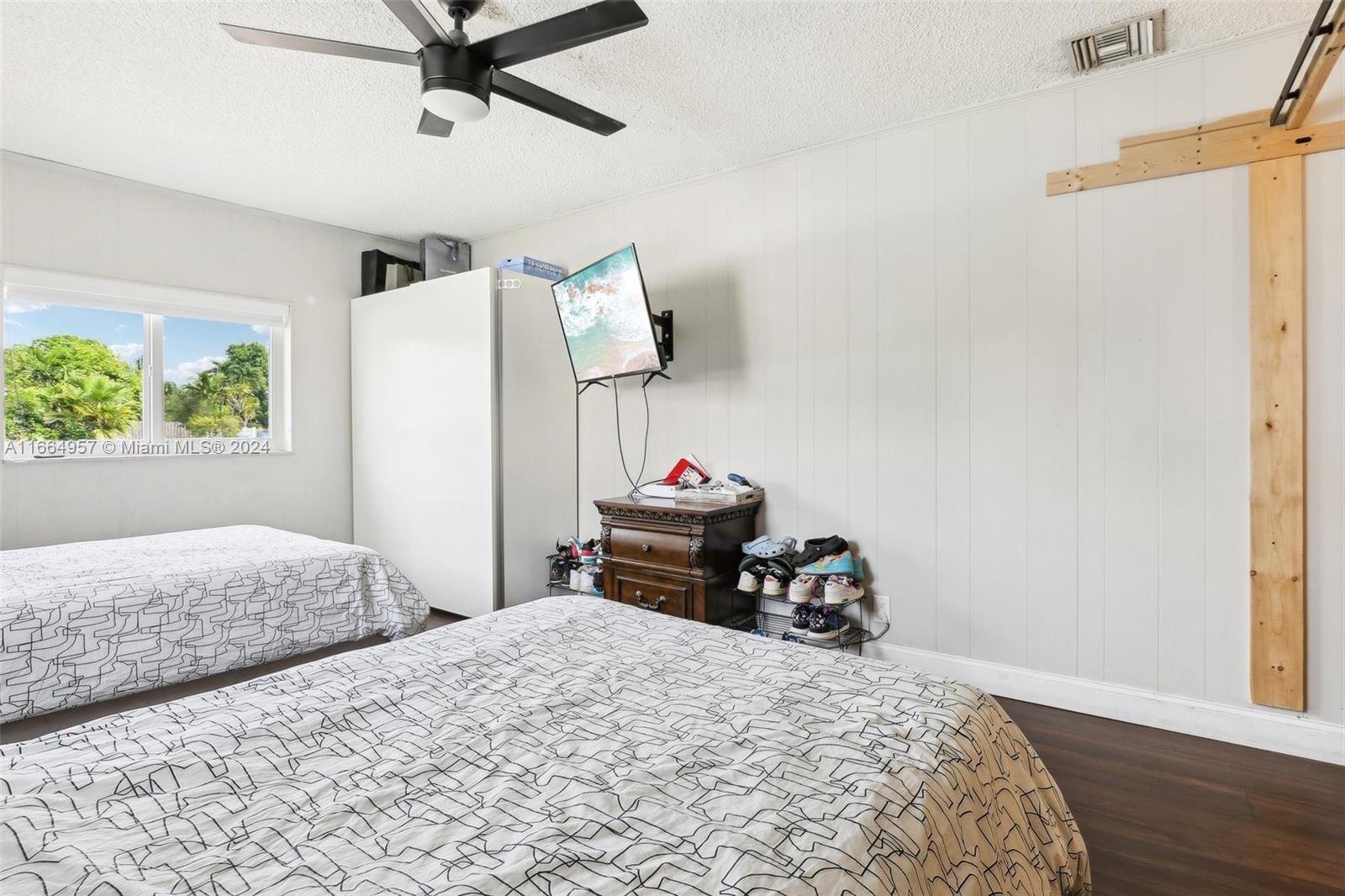 HOLLYWOOD HILLS AMEN PLAT - Residential