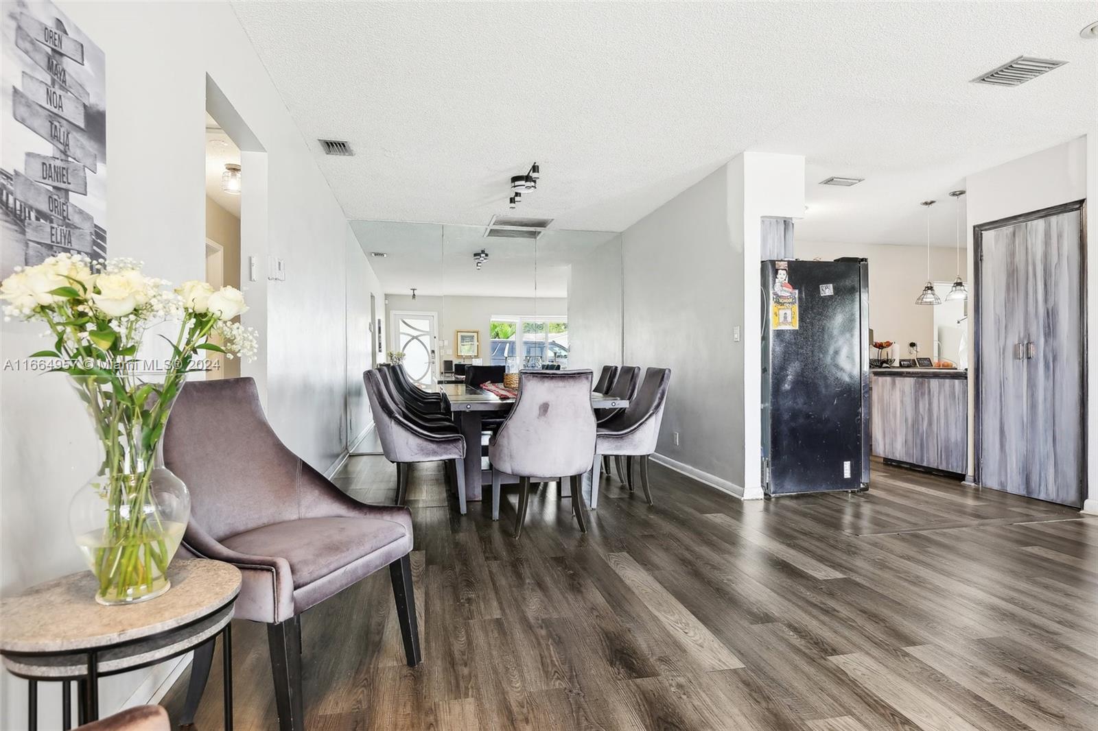 HOLLYWOOD HILLS AMEN PLAT - Residential