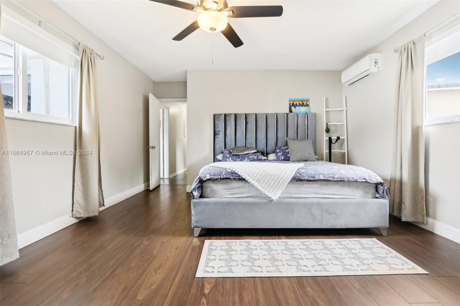 HOLLYWOOD HILLS AMEN PLAT - Residential