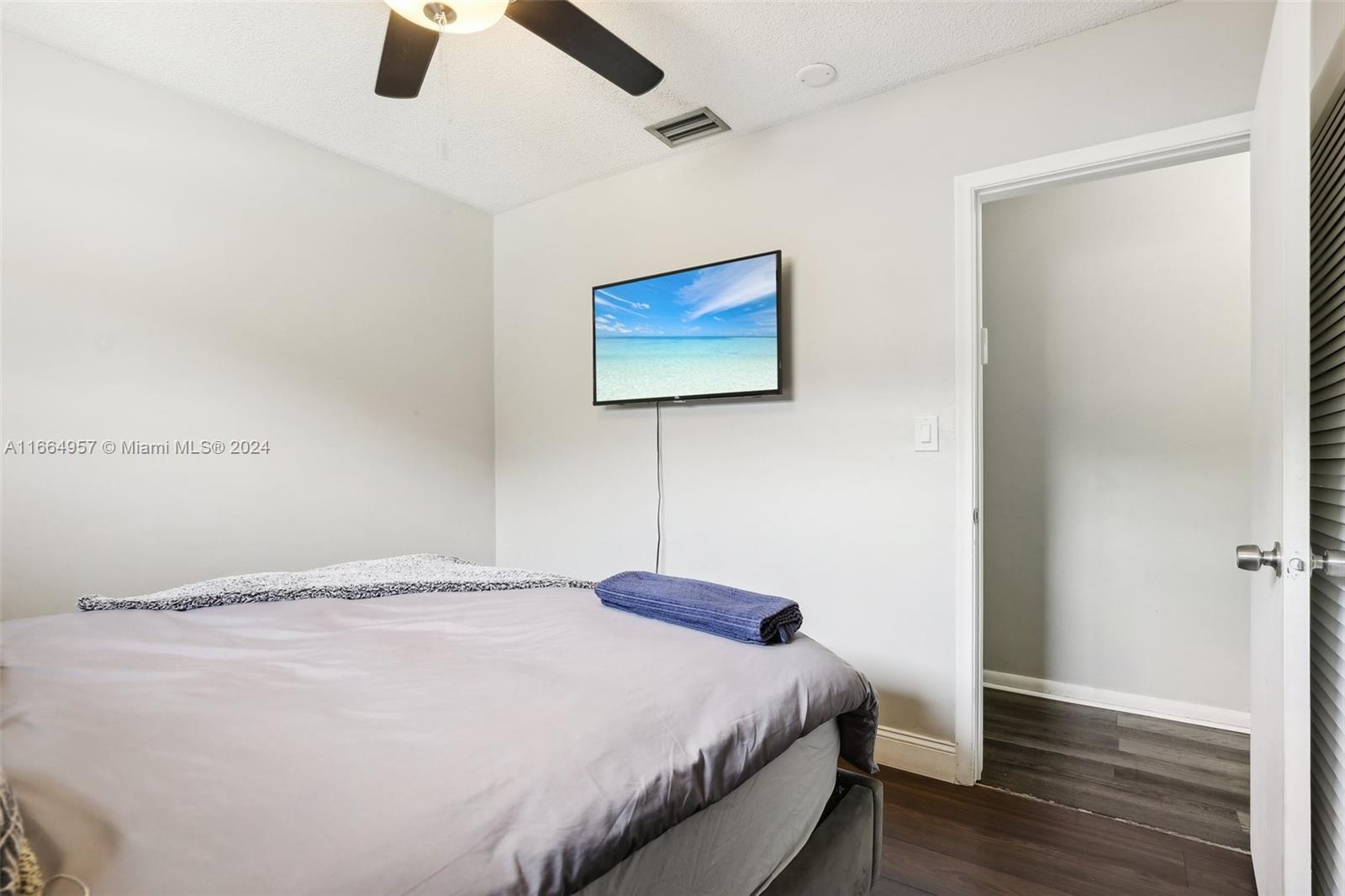 HOLLYWOOD HILLS AMEN PLAT - Residential