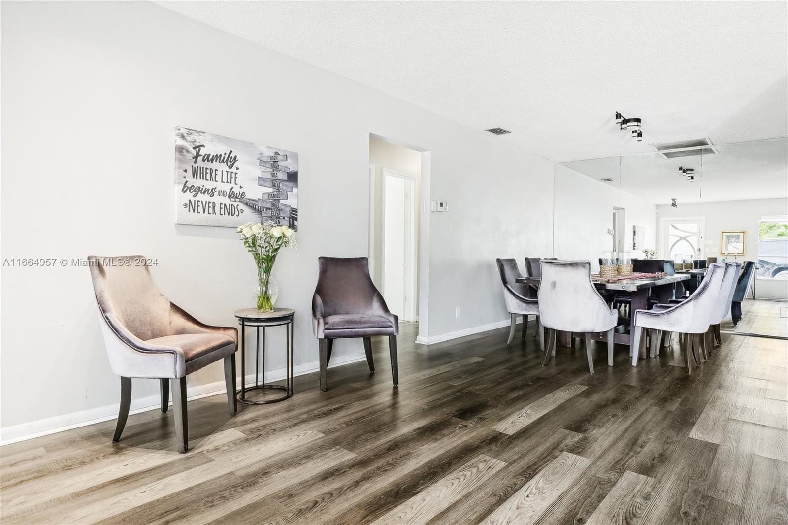 HOLLYWOOD HILLS AMEN PLAT - Residential