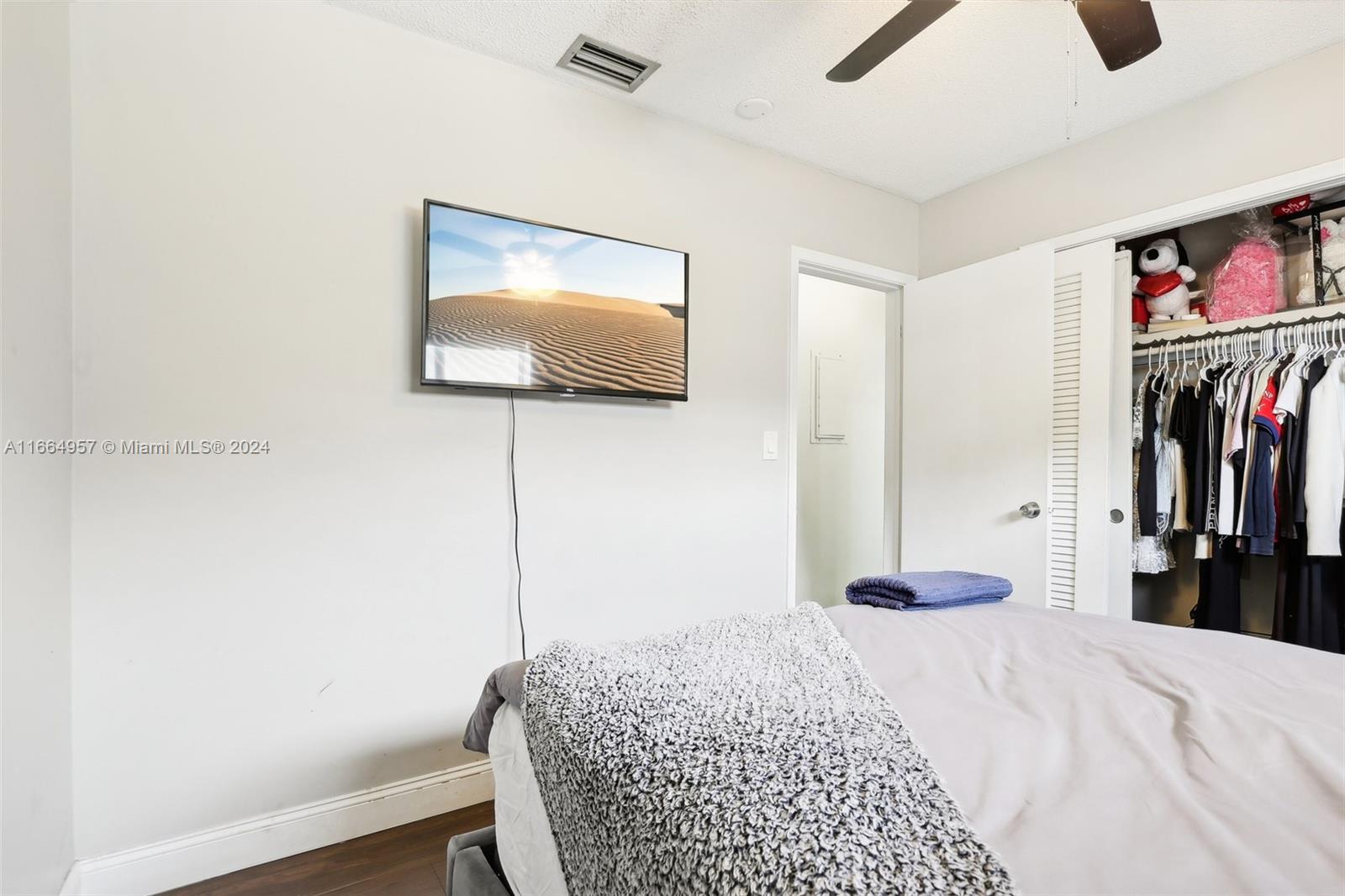 HOLLYWOOD HILLS AMEN PLAT - Residential