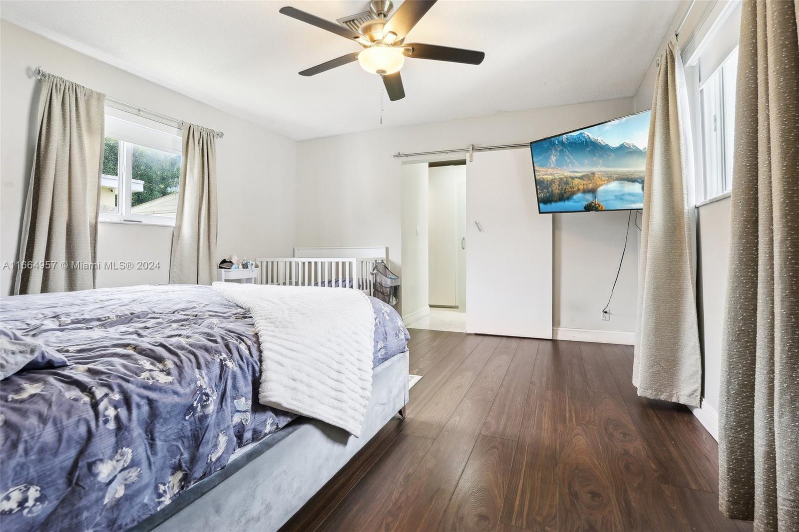 HOLLYWOOD HILLS AMEN PLAT - Residential